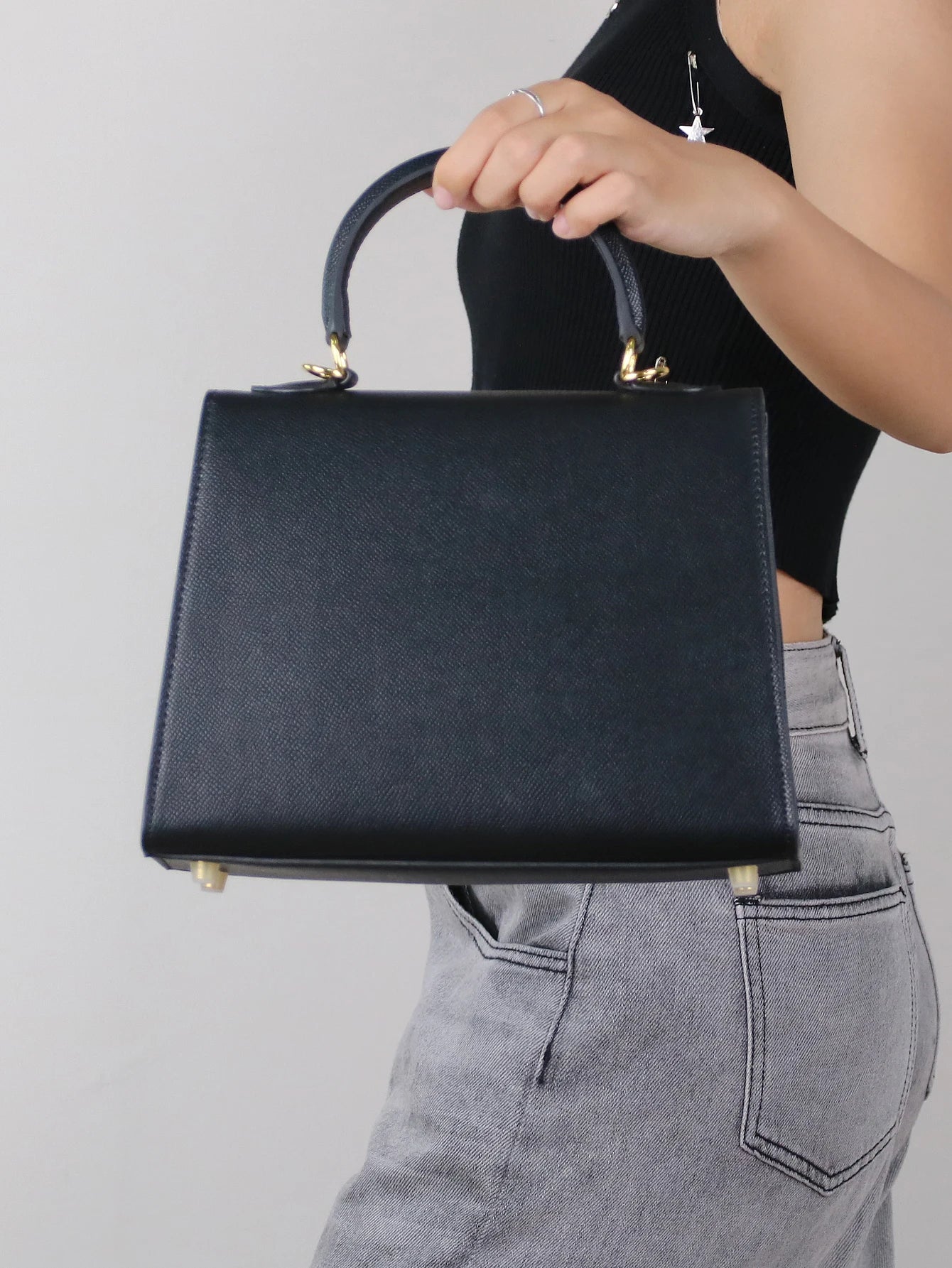 2026 High-End Portable Fashion Ladies Bag Temperament Small Bag Palm Crocodile Handbag OL Commuter Joker Work Bag Light Luxury S