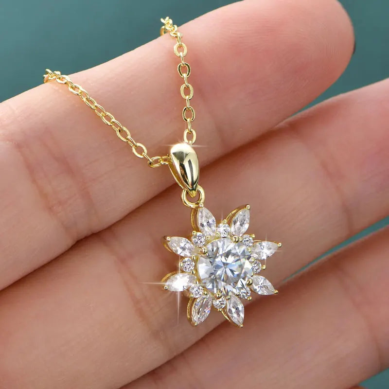 Rrjzz 1CT 6.5MM Moissanite Necklace for Women D Color Round Cut Lab Imitation Diamond 14K Gold Plated Pendant Necklace Jewelry
