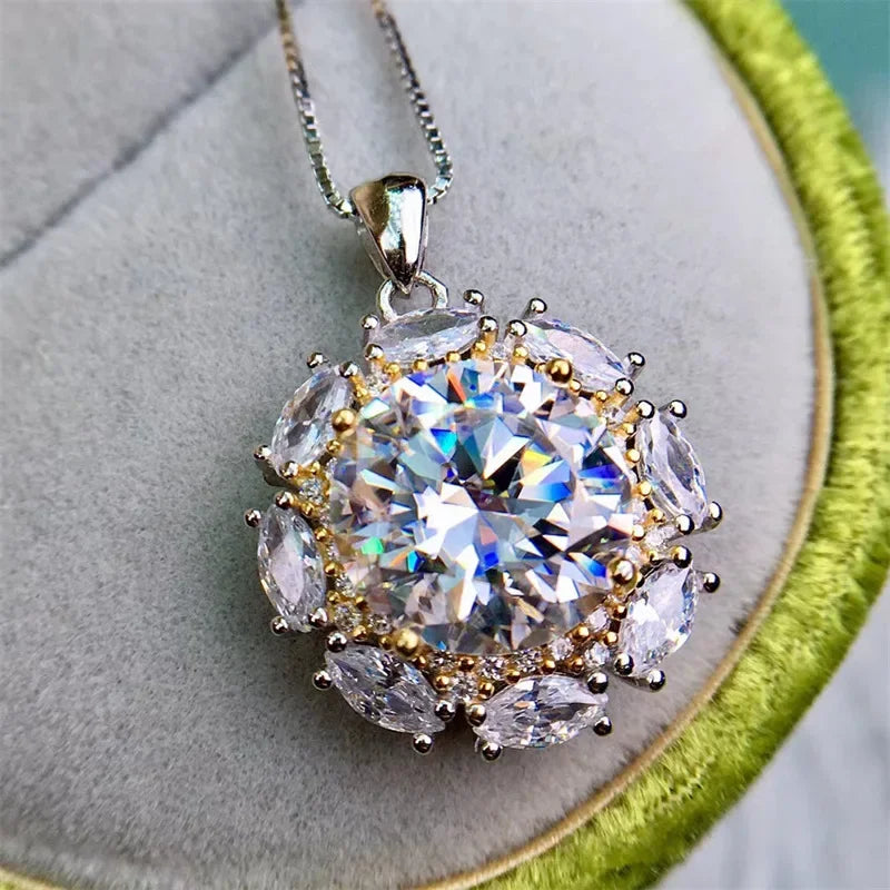 Luxury 5ct / 10ct Green Moissanite Diamond Pendants Necklaces For Women S925 Sterling Silver Jewelry Women's Necklace Pendants