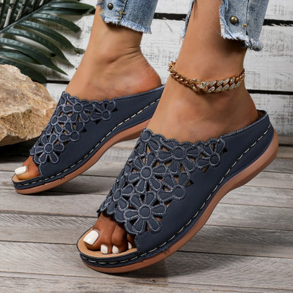 Women Slippers Elegant Floral Comfort Sandals Hollow-Cut Stylish Wedge Slippers Designer Versatile Slides Women Beach Shoes
