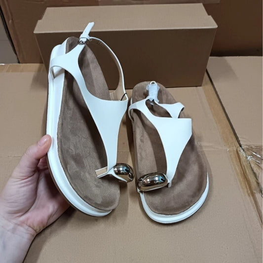 Hot Sale Women Metal Clip Toe Flip Flops Summer 2026 Plus Size Non-Slip Thick Sole Beach Sandals Fashion Trendy Outdoor Casual Slides