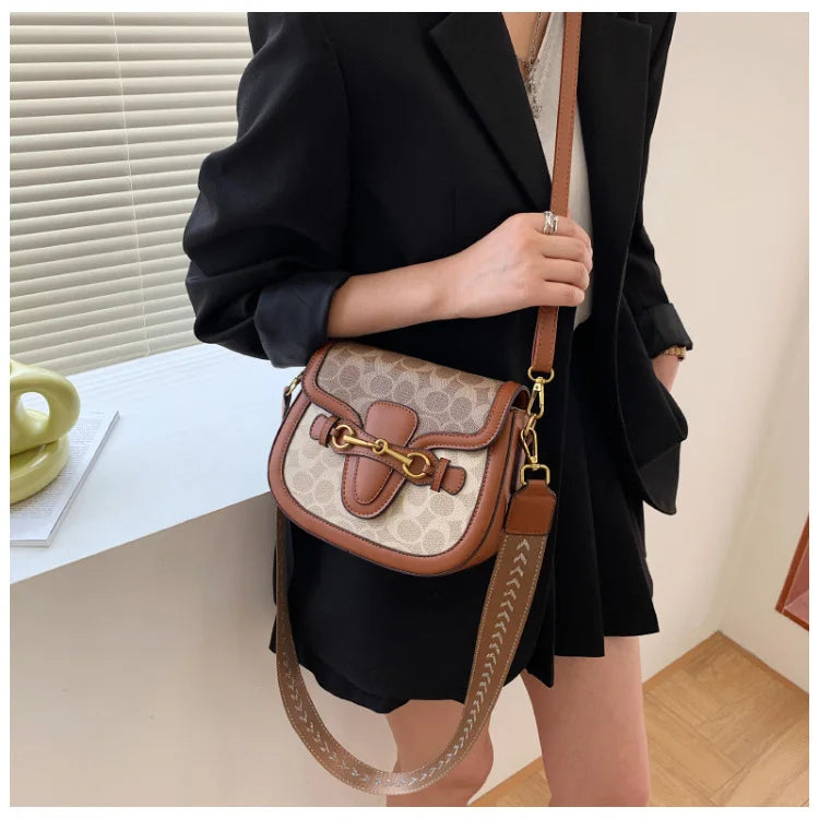 Women Retro Print Saddle Crossbody Bag Luxury Horse Bit Buckle Small Shoulder Bag Fashion PU Leather Ladies Daily Handbag
