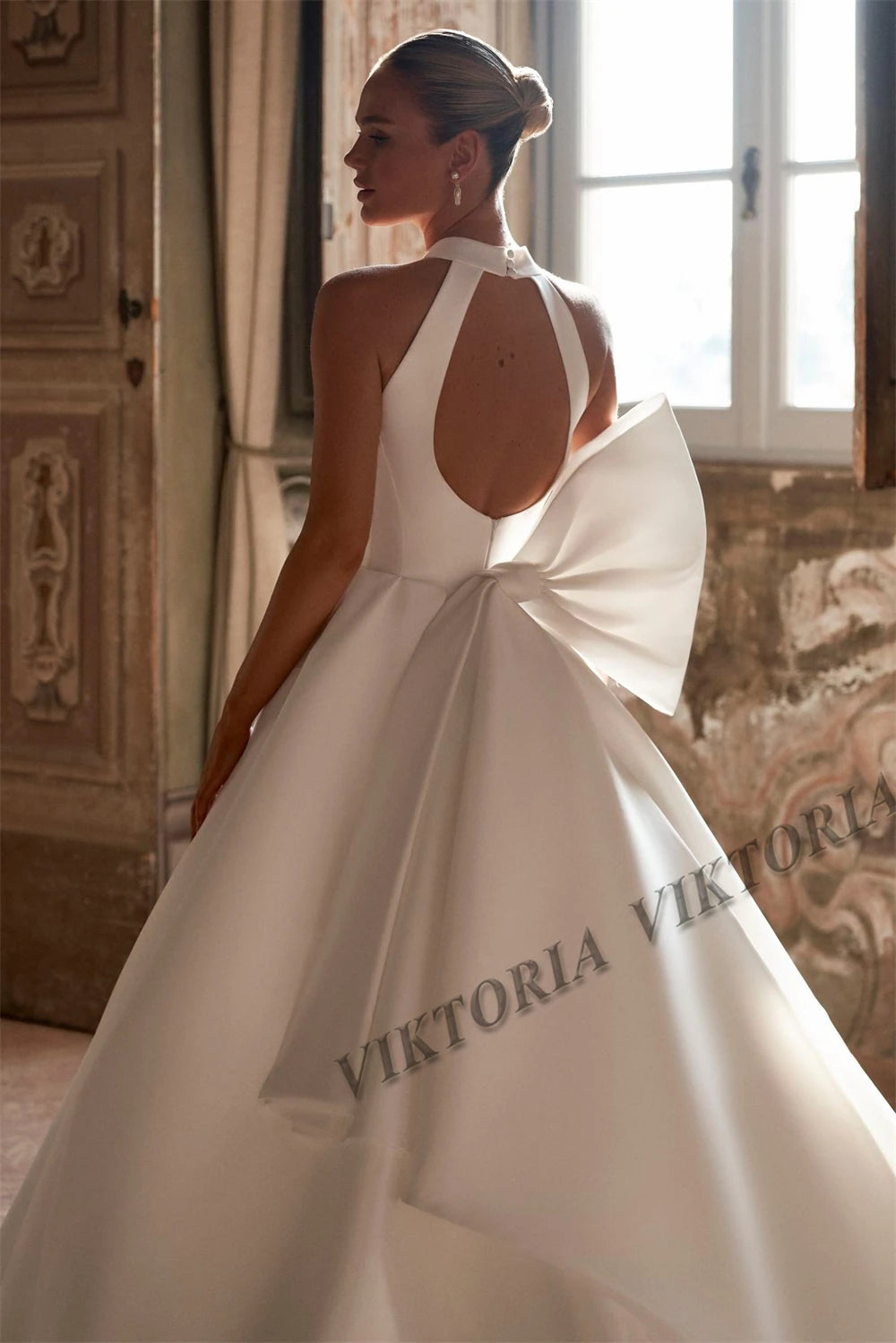 VIKTORIA Stylish Bow Wedding Dresses For Woman Bride Satin Backless Sleeveless Pleat Robe De Mariée Personalized Customized