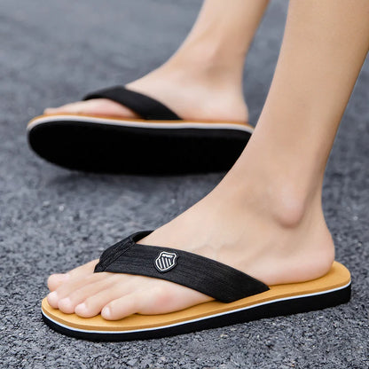 Hot High Quality Men Beach Shoes Summer Casual Flat Slippers Male Indoor Bathroom Anti-Slip Flip Flops Man Flip-Flops Men Sandal