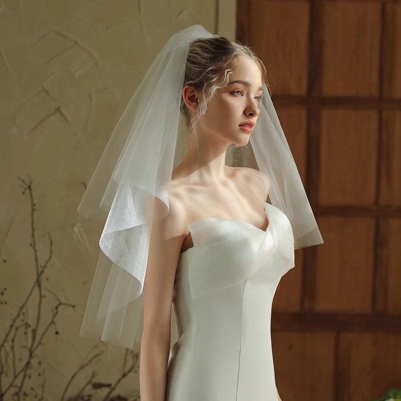 V378 Short White Two layer Soft Tulle Wedding Veil for Bridal Handmade Bride to Be Headdress Veil with Hair Comb