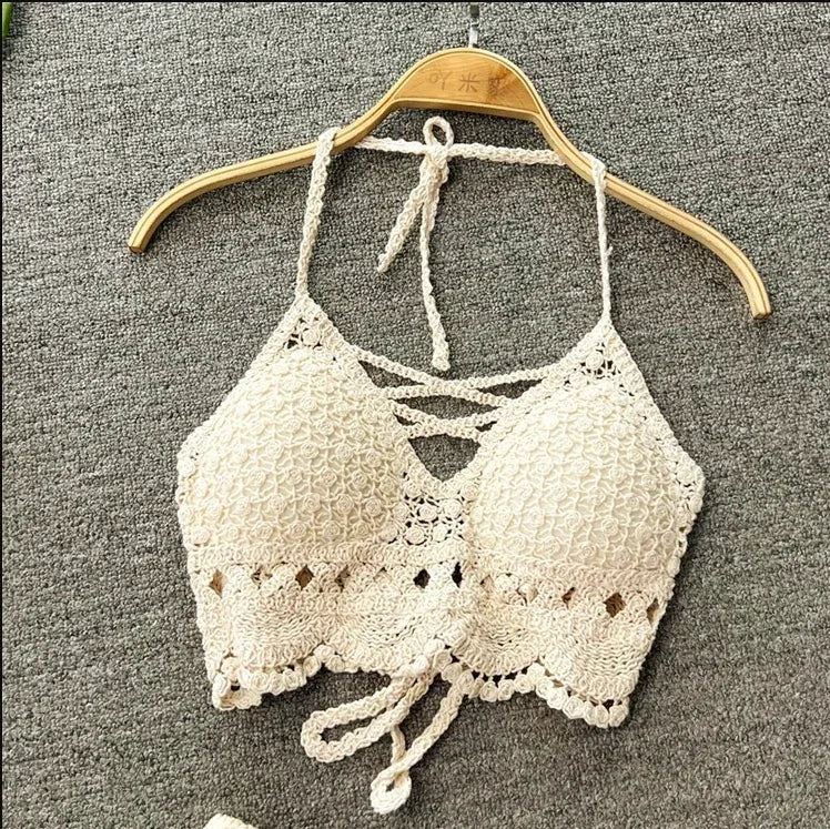 2026 Crop Tops Retro Wild Hollow Perspective Tassel Sexy Spaghetti Strap Tanke Top Women Built In Bra New Back Lace Halter Neck
