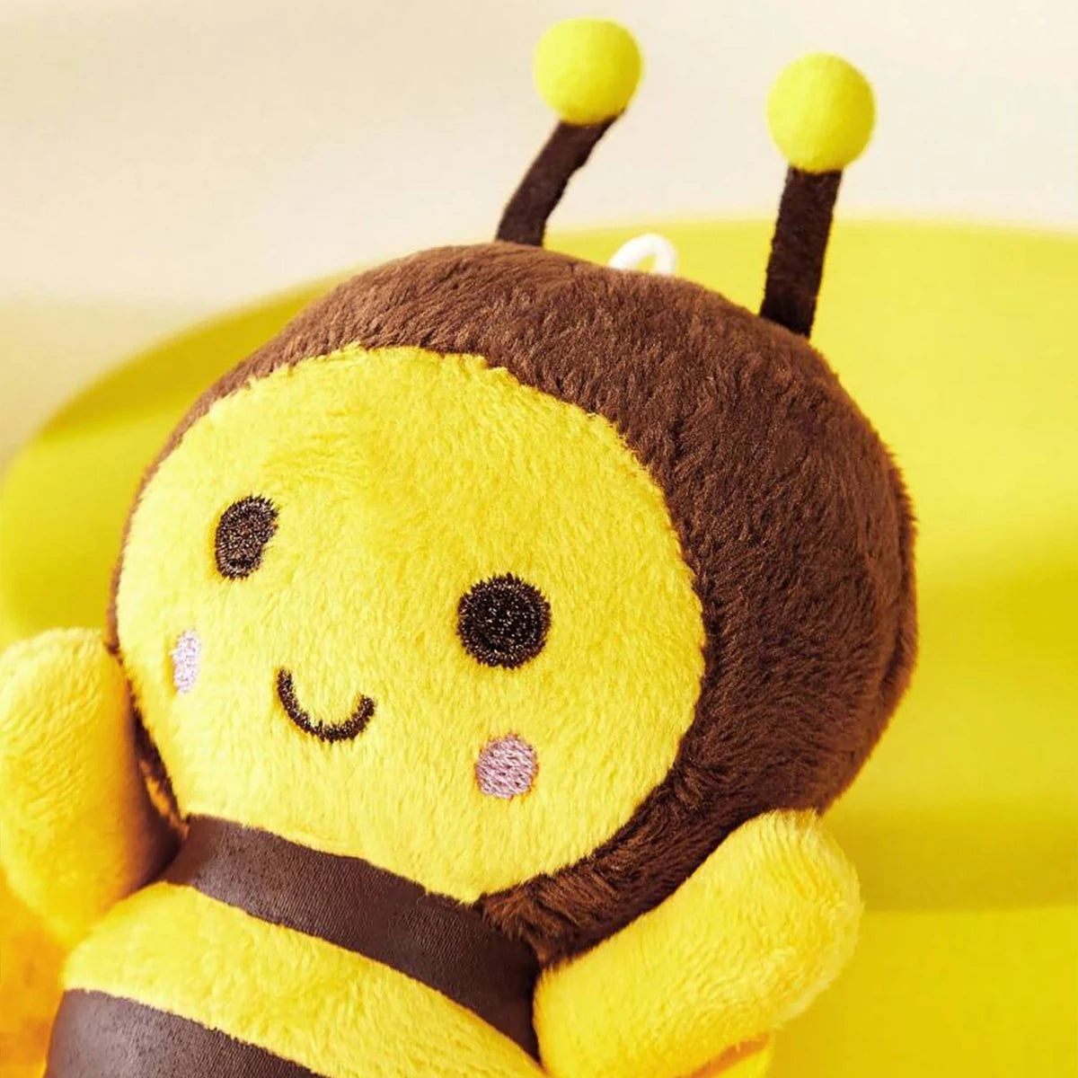 Small Bee Plush Toy for Dogs and Cats to Interact and Play Teeth Cleaning Pet Supplies