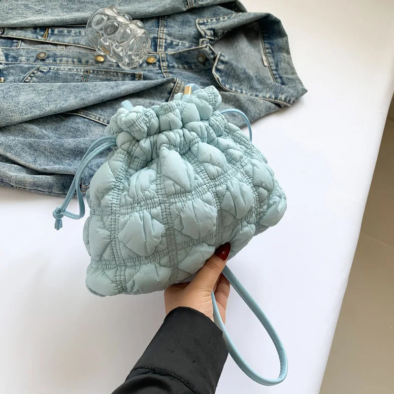 Women Drawstring Shoulder Bags Detachable Strap Quilted Crossbody Bag Solid Color Soft Padding Handbag for Outdoor Travel