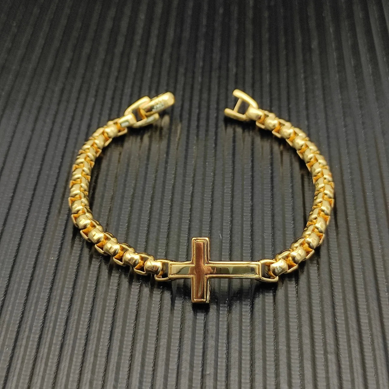 2026 New DY High Quality Bracelets Collection Luxury Trend Jewelry Gift Simple Fashion Design Suitable for Both Men and Women 2