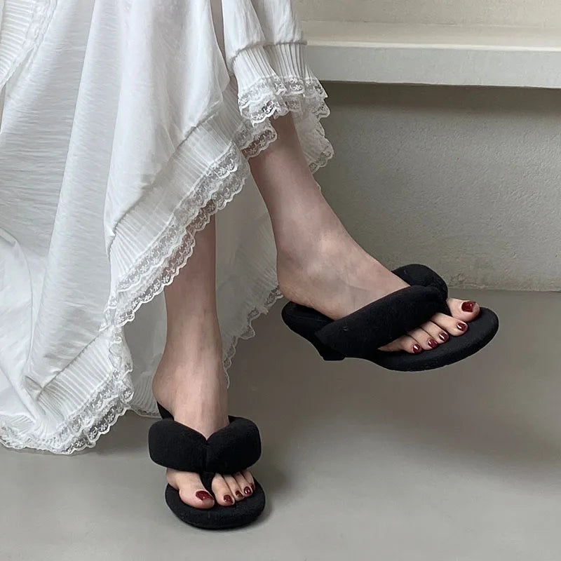New Footwear Flock Women Wedges Slippers Flip Flops Shoes Fashion Round Toe Ladies Wedges Slippers Shoes Female Sandals Slides