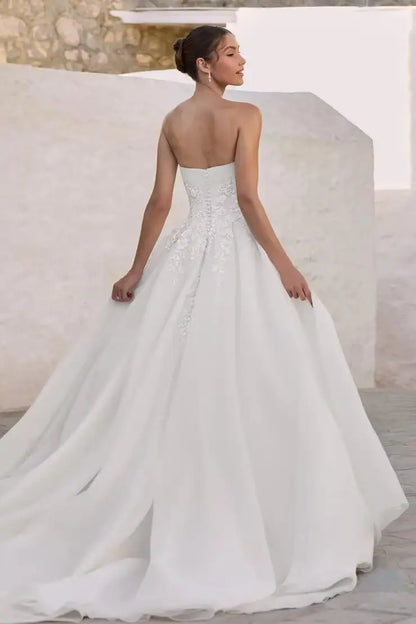 Customized Strapless Wedding Dresses for Bride Lace Appliques Satin A Line Long Maxi Boho Beach Bridal Ball Gowns for Women