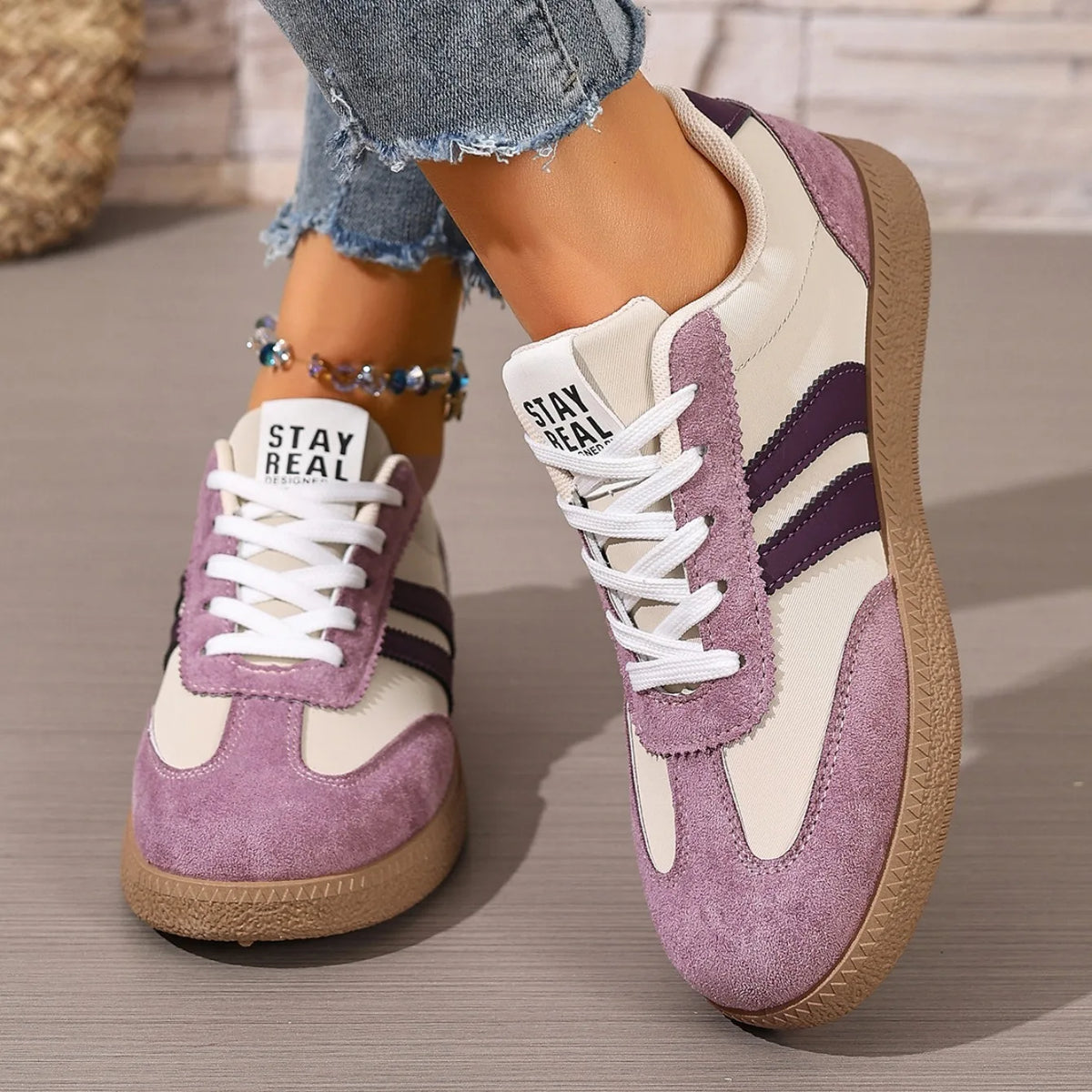 2026 New Designer Sneakers for Women Casual Patchwork Leather Sneakers Women Outdoor Casual Comfortable Ladies Shoe