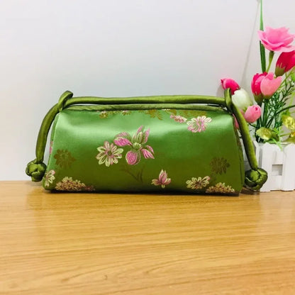 Fashion Luxury Chinese Style Silk Bag Women Handbag Japanese Hand Embroidery Totes Cheongsam Female Cosplay Bags Clutch Purses