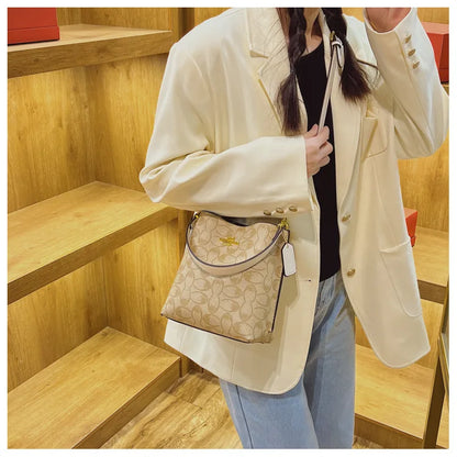 Advanced Women's Bag 2026 New Fashion Luxury Retro Large Capacity Bucket Bag Versatile Single Shoulder Crossbody Bag Trend