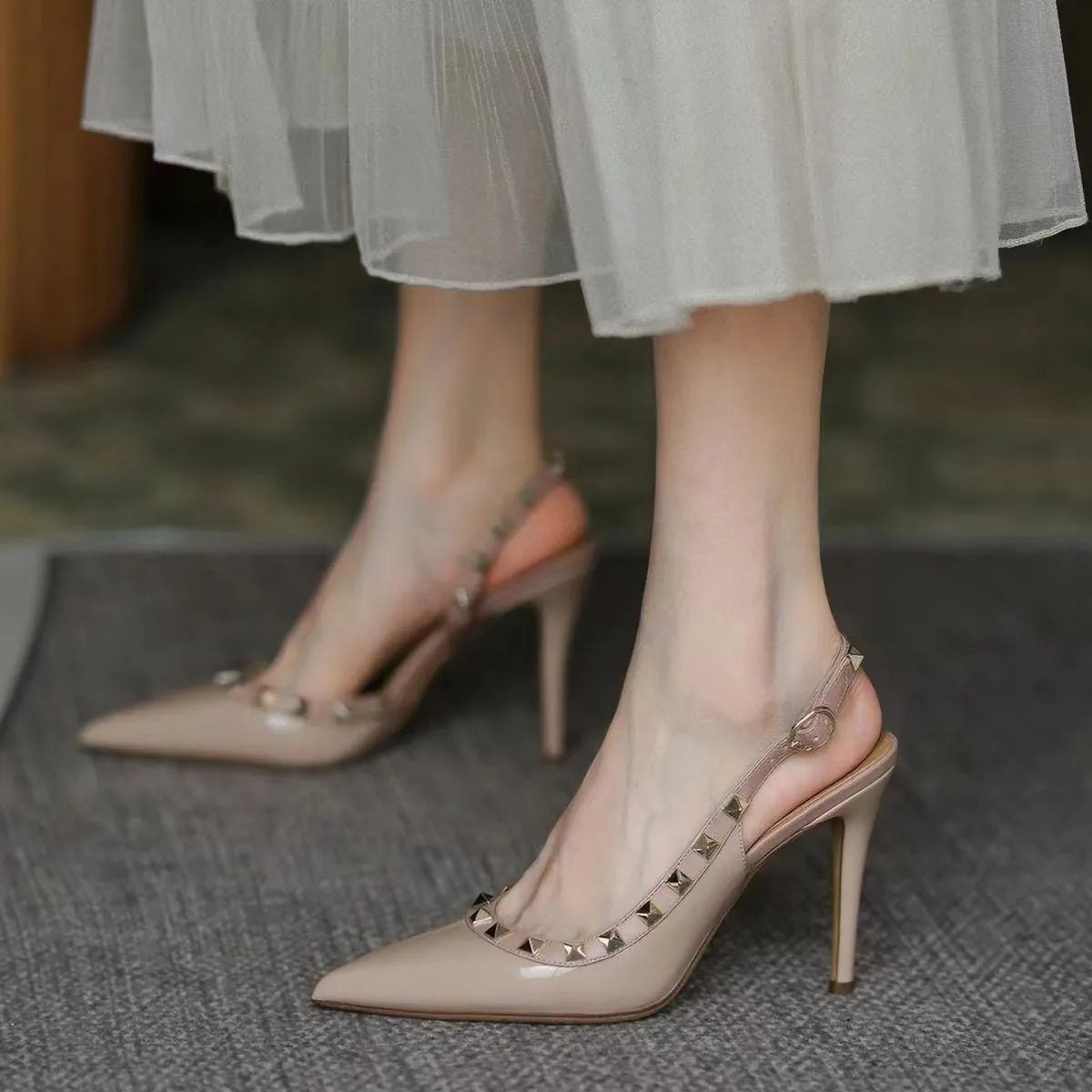 Summer Elegant Pointed Sexy Party Buckle High-heeled Sandals 2026 Fashionable best Selling New Comfortable Women's Shoes