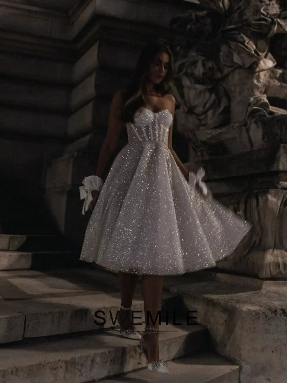 SWEMILE Glitter Short Wedding Dress A Line Sweetheart Neck Shiny Bride Dresses Mini Sweetheart Neck Vestido de novia Customized