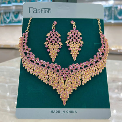 Two Piece Set of Emerald Fan-Shaped Necklace Earrings for Women on Vacation, Sweet Dates, Honeymoons, Valentine's Day Gifts