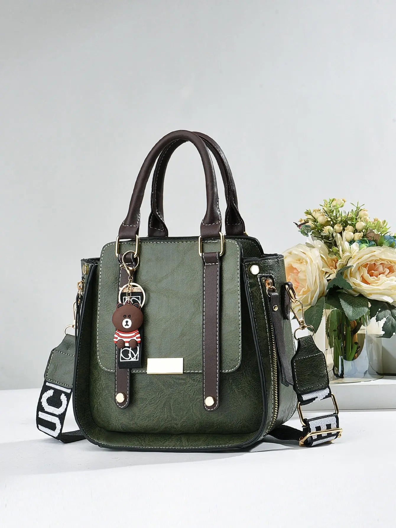 Luxury Brand Designer Women'S Handbag Fashion New Trend Shoulder Bag Classic Retro Crossbody Bag Commuting Small Square Bag