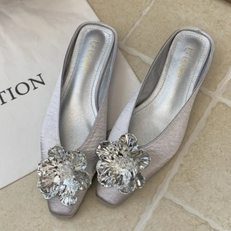 Luxury Crystal Flower Design Slippers for Women Summer 2025 Fashion Square Toe Backless Flat Sandals Elegant Party Mule Shoes