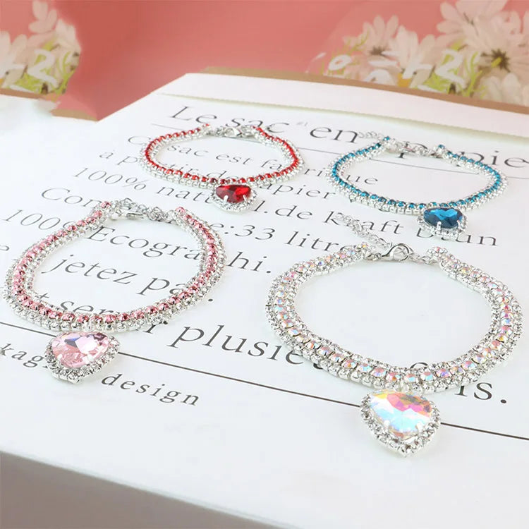 Cute Luxury Cat Collar Adjustable Cat Necklace Personalized Heart Pendant Rhinestone Kitten Puppy Collar Pet Grooming Accessorie