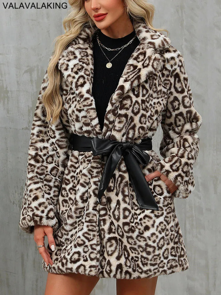 2026 Autumn Leopard Print Women Jacket Long Sleeve Thick Plush Warm Casual Coat Winter Soft Outwear Lady Turndown Collar Coat