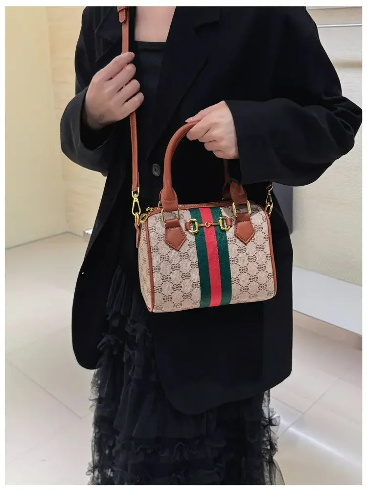 High-end Leather Diaper Bag for Ladies Vintage Fashionable Simple Commuter Backpack Business Mens Womens