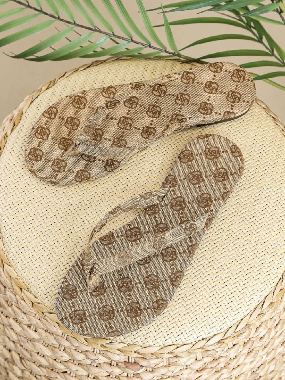 Women Denim Slippers Luxury Flat Lightweight Shoes Woman Flat Peep Toe Sandals Ladies Casual Beach Slippers Female Slides Women