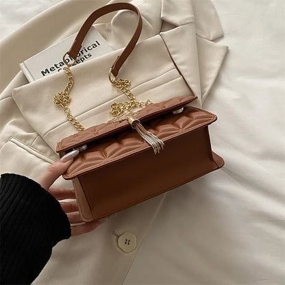 Light Luxury Trend Argyle Quilted Small Square Bag Metal Letter Tassel Flap Crossbody Bags Commuting Fashion Shoulder Bag