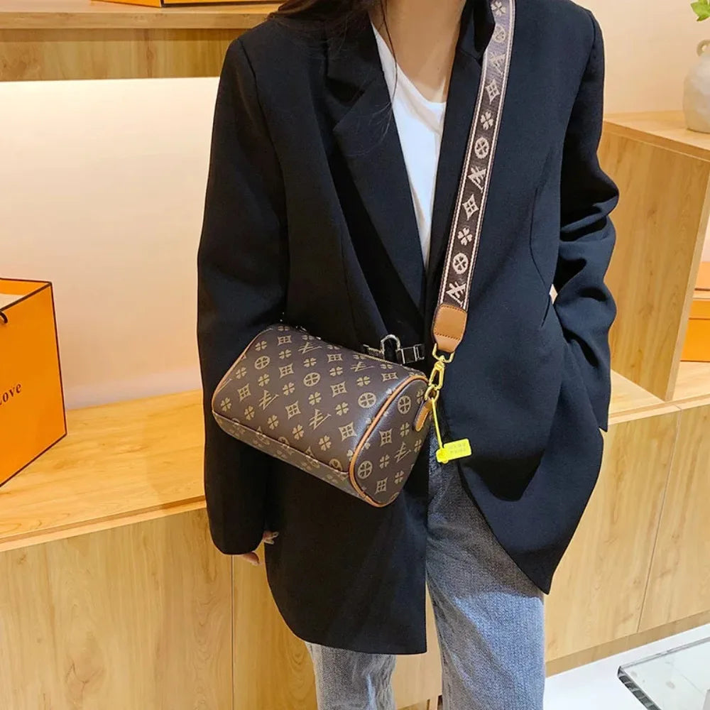 New designer luxury women's handbag multifunctional sloping shoulder handbag portable travel daily handbag