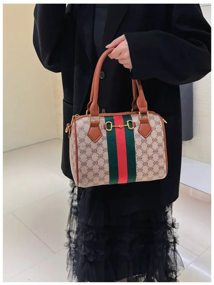 High-end Leather Diaper Bag for Ladies Vintage Fashionable Simple Commuter Backpack Business Mens Womens