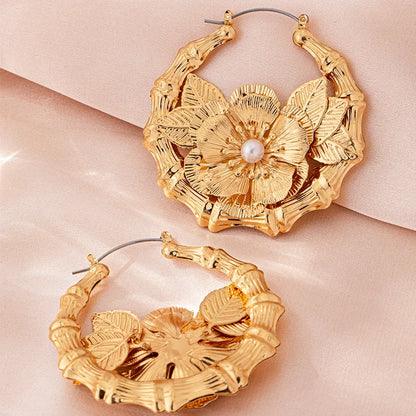 Large Metal Clip On Hoop Earrings Flower Imitation Pearl Fashion Jewelry For Women Holiday Accessories Trendy Style Gifts MQF138