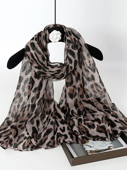 2025 New Vintage Voile Scarf Leopard Print Hijab for Women Lightweight Sunscreen Head Wrap Beach Cover-Up Windproof Travel Scarf