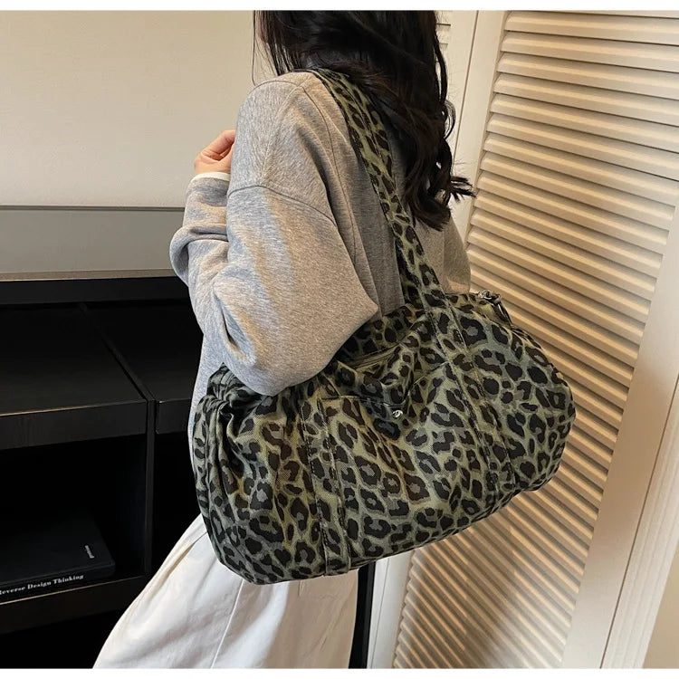 Trendy Leopard Print Canvas Shoulder Bag Large Capacity Fashion Tote Handle Bag for Daily Commute Versatile Texture Storage Bags