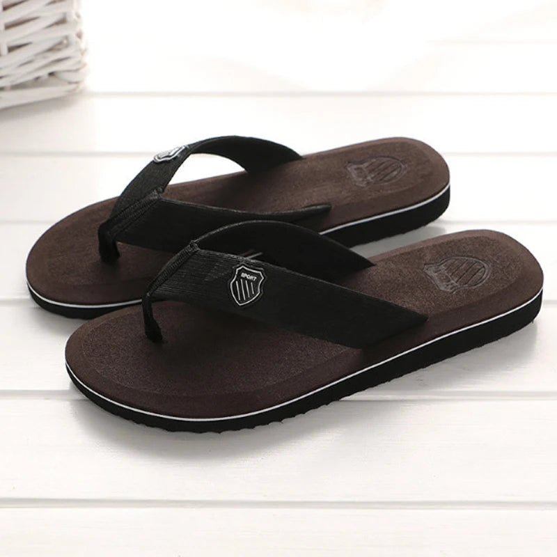 Hot High Quality Men Beach Shoes Summer Casual Flat Slippers Male Indoor Bathroom Anti-Slip Flip Flops Man Flip-Flops Men Sandal