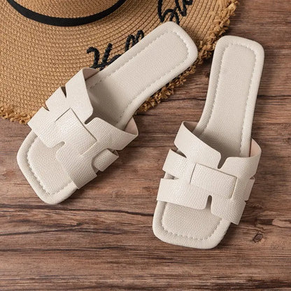 Summer Slippers 2024 Women Flat Luxury Outdoor Beach Flip Flops Female Sandals Trend Brand Design Slides Shoes for Woman New