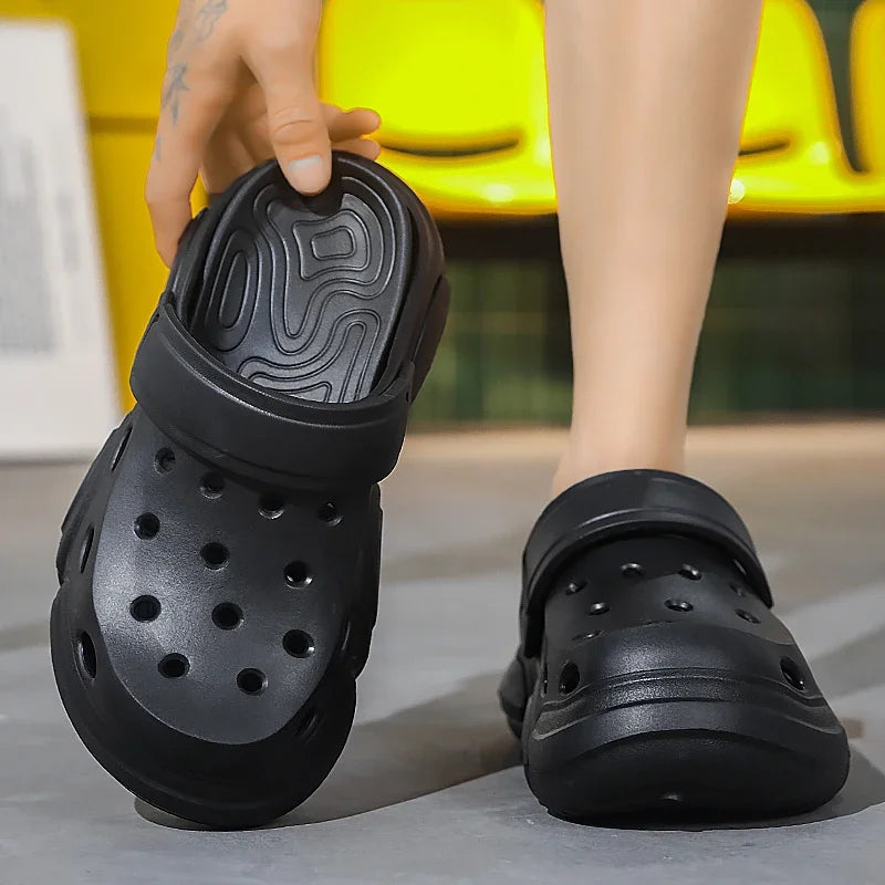 2026Summer Men's Slippers Outdoor Sandals Beach Comfortable EVA Soft Slides Clogs Casual Garden Shoes Men Indoor Home Slippers