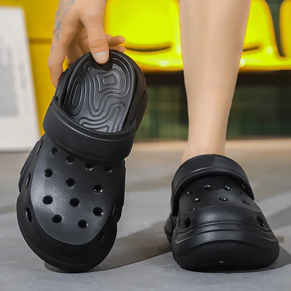2026Summer Men's Slippers Outdoor Sandals Beach Comfortable EVA Soft Slides Clogs Casual Garden Shoes Men Indoor Home Slippers