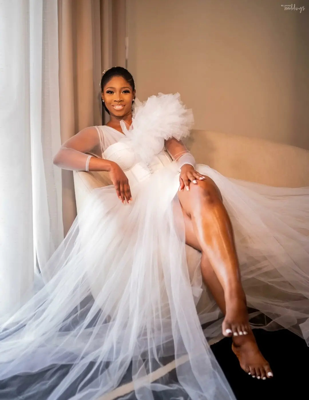 Sexy Wedding Robe for Bride Sheer Long Sleeve Slit Split Ruffles Bridal Shower Dresses Customized