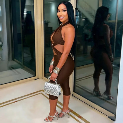Stylish Lady Halter Jumpsuit Women Metal Ring Cutout Splicing Bodycon Capri Jumpsuit Backless Hollow Out Slim Club Party Romper