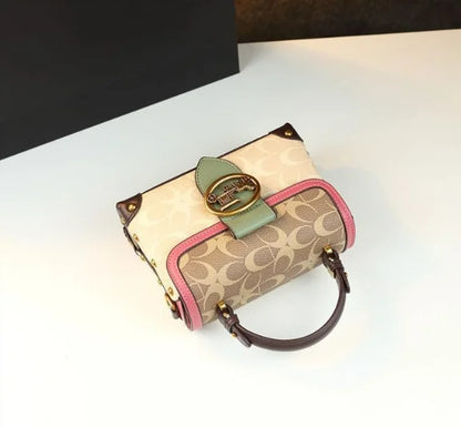 A New 2025 Stylish and High-End Box Bag with a Niche Design and Luxurious Women's Bag, a Single-Shoulder Crossbody Bag