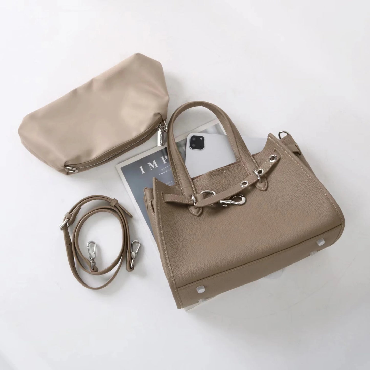 2026 Top grade Women's Genuine Leather Bag High Quality Casual Versatile Handbags Female Shoulder Bags Commute Totes Coffee