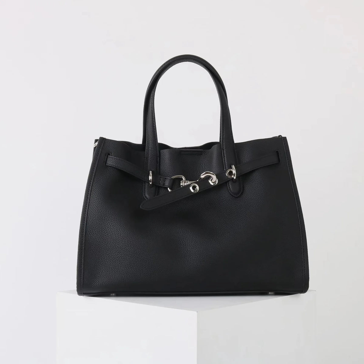 2026 Top grade Women's Genuine Leather Bag High Quality Casual Versatile Handbags Female Shoulder Bags Commute Totes Coffee