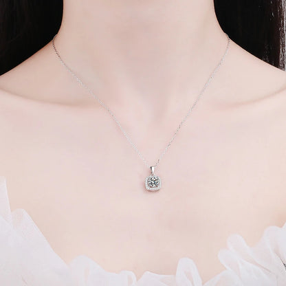NeeTim 1ct 2ct D VVS1 Moissanite Necklace for Women Sterling Silver 925 with White Gold Plated Lab Diamond Pendant Necklaces