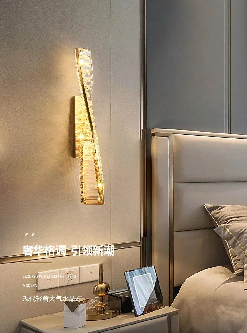 Luxury Crystal Gold Metal Wall Lamp Modern Creative Irregular LED Wall Light Villa Hotel Corridor Bedside Decor Lighting Fixture