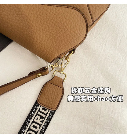 IMJK 24*20*6cm Hot Selling Light Luxury Underarm Saddle Bag, New Niche Design, Casual Shoulder Crossbody Bag Bags
