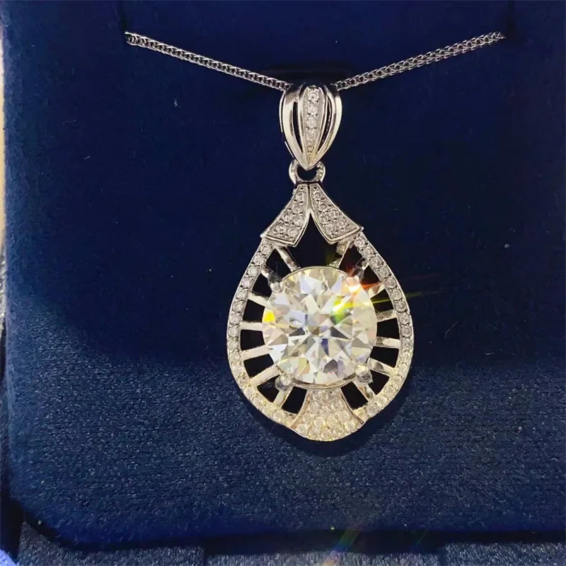 Luxury 5ct / 10ct Green Moissanite Diamond Pendants Necklaces For Women S925 Sterling Silver Jewelry Women's Necklace Pendants