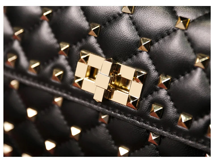2026 New Fashion Women Sheepskin Leather Rivet Handbags Chain Bag Designer Shoulder Bags Luxury Woman Messenger Bags