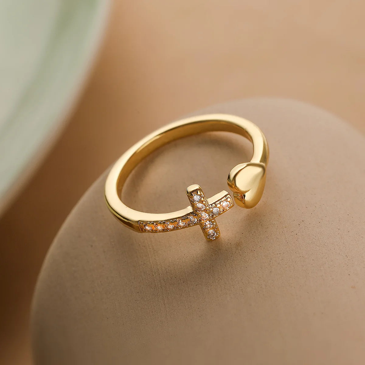 NEWBUY New Fashion Clear Shiny CZ Zircon Cross Evil Eye Rings For Women Girl Finger Accessories Party Jewelry Gift