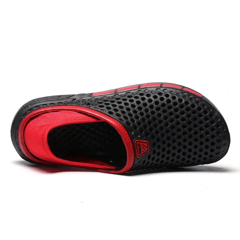 Summer Outdoor Men's Slippers Garden Clogs Male Casual Shoes Fashion Luxury Sandals Comfort Home Soft Slippers 40-47