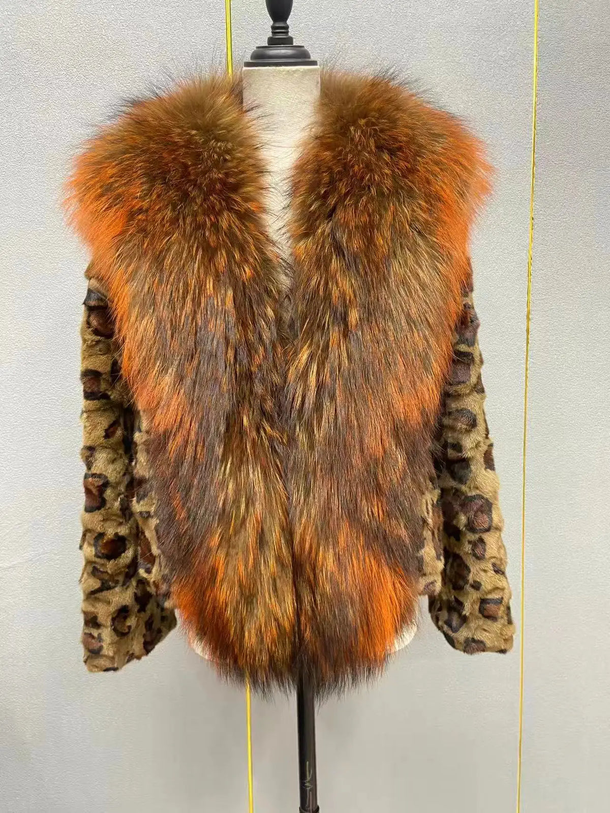 Women's Leopard Print Natural Mink Fur Coat with Big Raccoon Fur Collar Warm Winter Jacket for Cold Weather